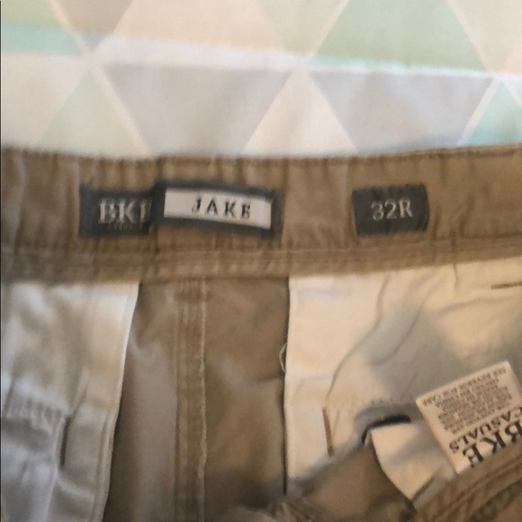 BUCKLE MENS Khakis - Picture 3 of 8